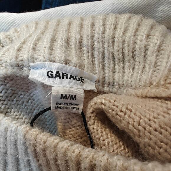 Garage Beige Cropped Crew Neck Sweater Women’s Medium Soft Knit Pullover - Picture 4 of 5